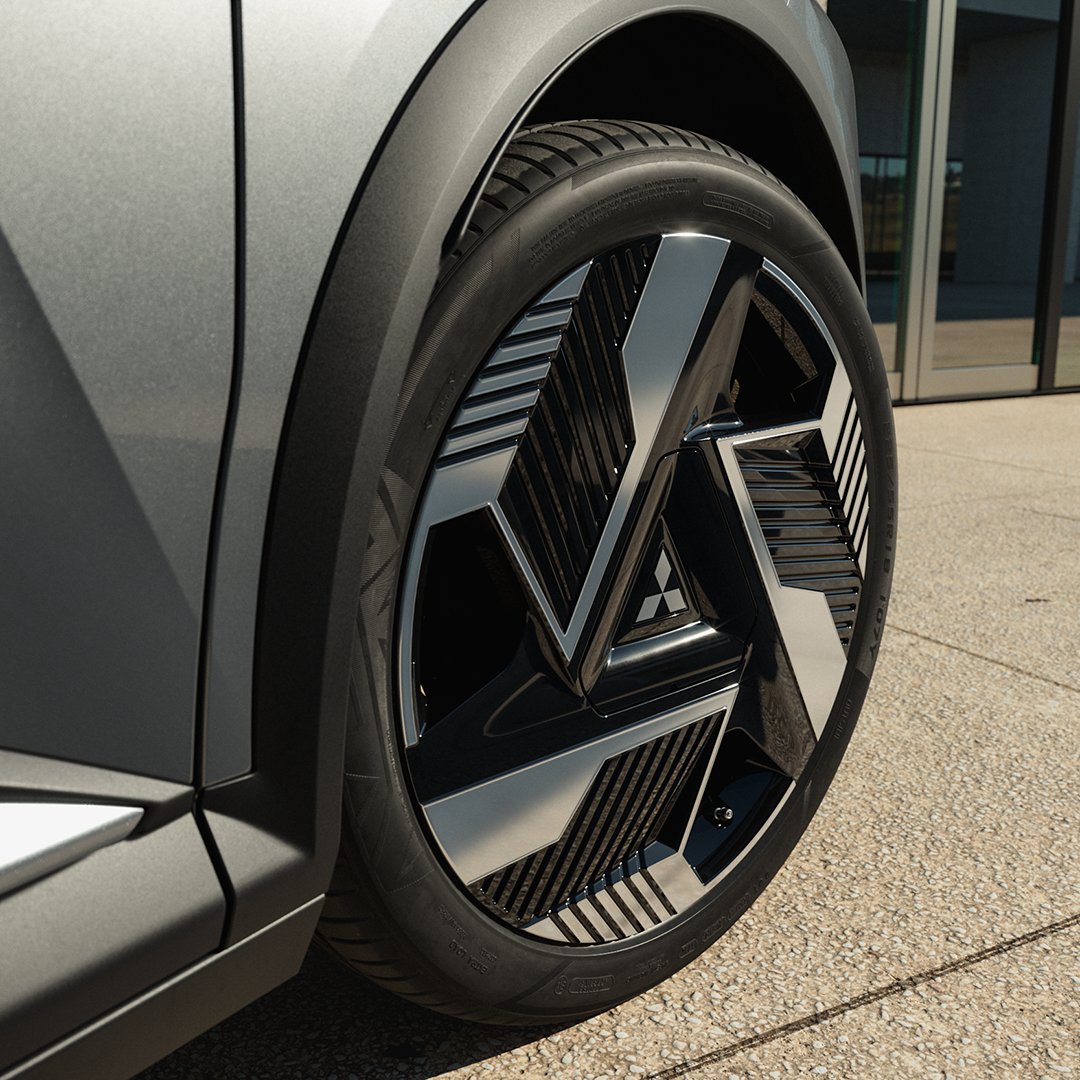 Nové Mitsubishi Eclipse Cross BEV - 20palcová slitinová kola